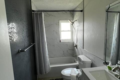 Copropriété à louer à Hallandale Beach, Floride: 2 chambres, 101.45 m2 № 2085791 - photo 23