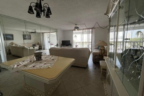 Condo à Hallandale Beach, Floride, 2 chambres  № 2085791