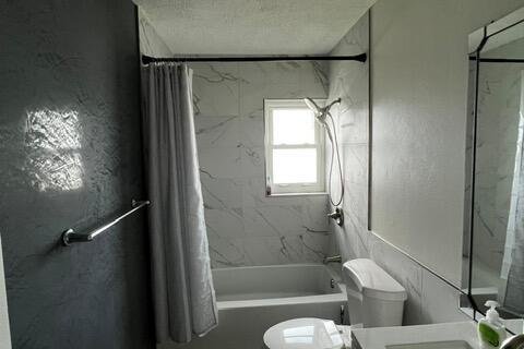Copropriété à louer à Hallandale Beach, Floride: 2 chambres, 101.45 m2 № 2085791 - photo 28