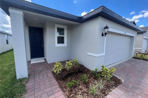 Villa ou maison à louer à Winter Haven, Floride: 3 chambres, 136.01 m2 № 2096001 - photo 4
