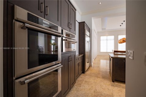 Купить виллу или дом в Паркленд, Флорида 5 спален, 291.99м2, № 1949910 - фото 29