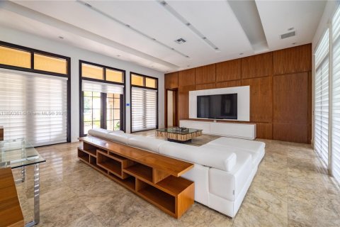 Купить виллу или дом в Паркленд, Флорида 5 спален, 291.99м2, № 1949910 - фото 1
