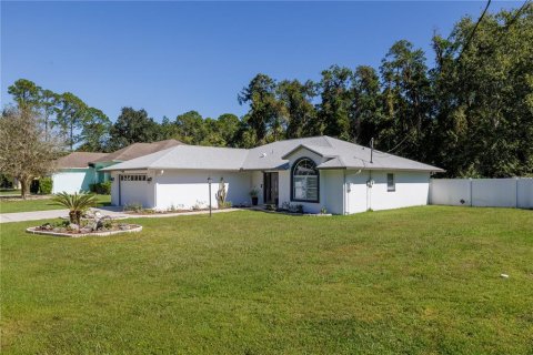 Villa ou maison à vendre à Palm Coast, Floride: 3 chambres, 160.54 m2 № 2418592 - photo 2