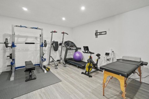 House in Sunrise, Florida 4 bedrooms, 212.19 sq.m. № 2020859 - photo 15