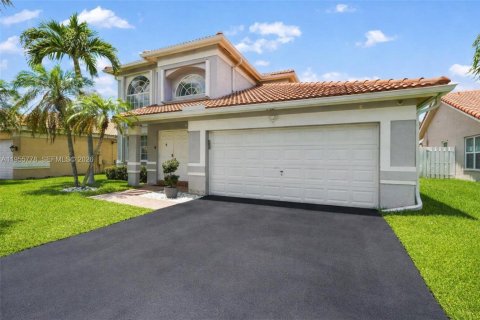 House in Sunrise, Florida 4 bedrooms, 212.19 sq.m. № 2020859