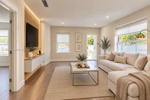Casa en venta en Hialeah, Florida, 2 dormitorios, 76.64 m2 № 2381005 - foto 6