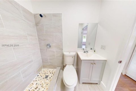 Casa en venta en Hialeah, Florida, 2 dormitorios, 76.64 m2 № 2381005 - foto 20