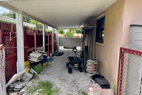 Propiedad comercial en venta en North Miami, Florida, 241.55 m2 № 1847714 - foto 21