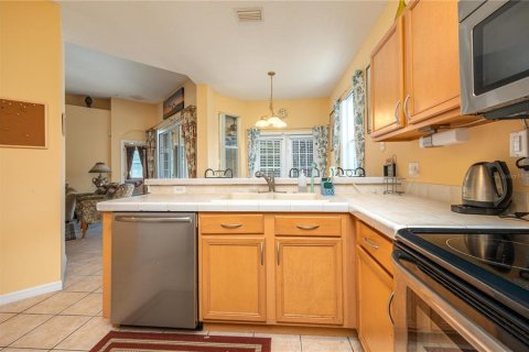 Casa en venta en Davenport, Florida, 5 dormitorios, 263.38 m2 № 2224527 - foto 9