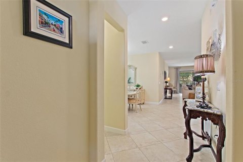 Casa en venta en Davenport, Florida, 4 dormitorios, 212.47 m2 № 1900009 - foto 5