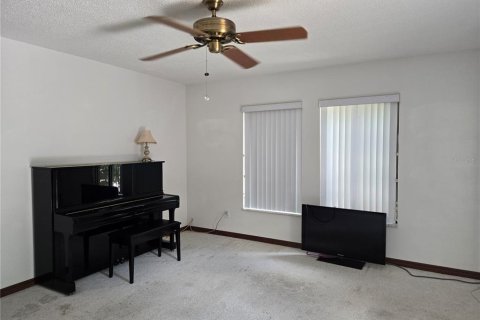 Villa ou maison à vendre à Altamonte Springs, Floride: 4 chambres, 163.51 m2 № 2316473 - photo 11