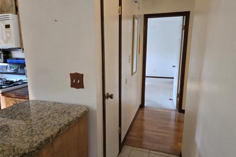Villa ou maison à vendre à Altamonte Springs, Floride: 4 chambres, 163.51 m2 № 2316473 - photo 6