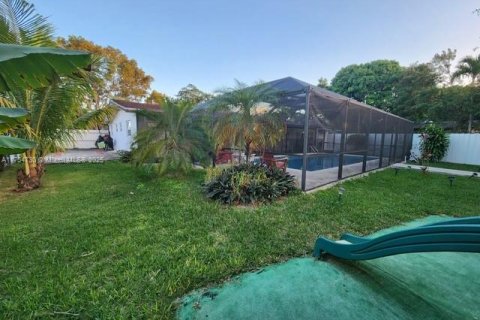 Villa ou maison à vendre à Cutler Bay, Floride: 4 chambres, 164.72 m2 № 1985275 - photo 19