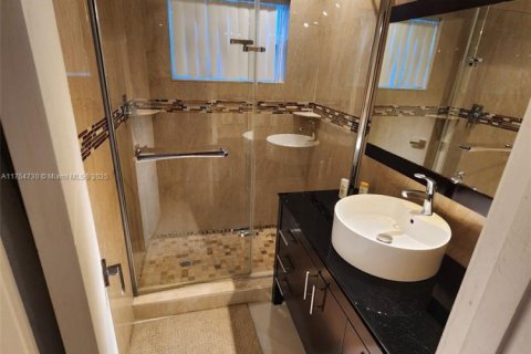 Villa ou maison à vendre à Cutler Bay, Floride: 4 chambres, 164.72 m2 № 1985275 - photo 16