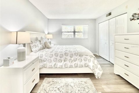 Copropriété à louer à Clearwater, Floride: 2 chambres, 104.05 m2 № 2416601 - photo 11