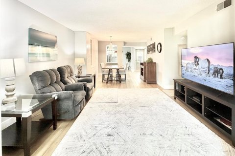 Copropriété à louer à Clearwater, Floride: 2 chambres, 104.05 m2 № 2416601 - photo 5