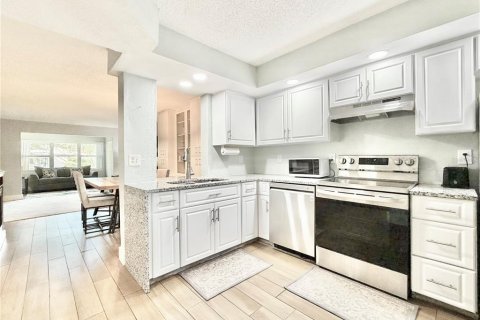 Copropriété à louer à Clearwater, Floride: 2 chambres, 104.05 m2 № 2416601 - photo 2