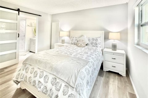 Copropriété à louer à Clearwater, Floride: 2 chambres, 104.05 m2 № 2416601 - photo 10