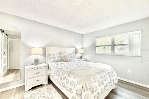Copropriété à louer à Clearwater, Floride: 2 chambres, 104.05 m2 № 2416601 - photo 3