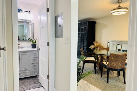 Copropriété à louer à Gulfport, Floride: 2 chambres, 98.48 m2 № 2411652 - photo 15