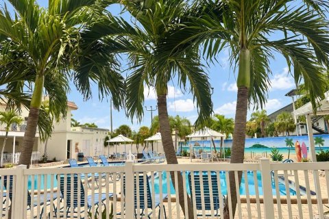 Copropriété à louer à Gulfport, Floride: 2 chambres, 98.48 m2 № 2411652 - photo 4