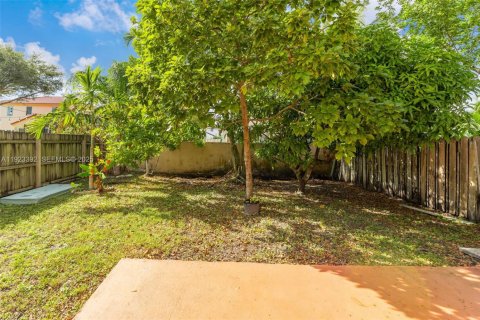 House in Pembroke Pines, Florida 3 bedrooms, 145.67 sq.m. № 1983686 - photo 28