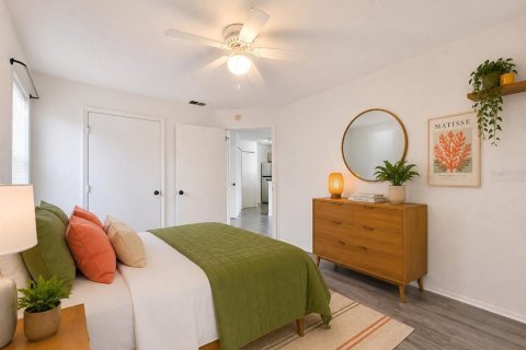 Condo in Gainesville, Florida, 1 bedroom № 2102477 - photo 24