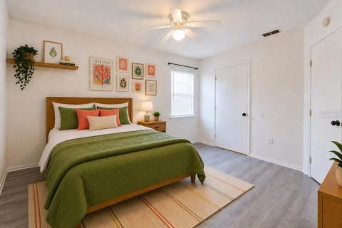 Condo in Gainesville, Florida, 1 bedroom № 2102477 - photo 22