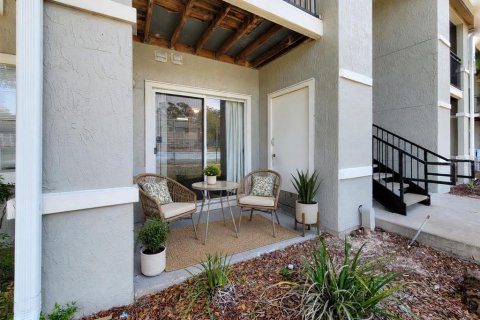 Condo in Gainesville, Florida, 1 bedroom № 2102477 - photo 26