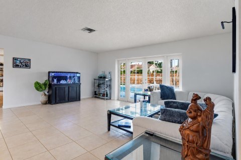 Villa ou maison à vendre à Boca Raton, Floride: 3 chambres, 173.63 m2 № 2407680 - photo 4