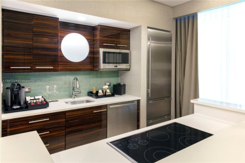 Condo in Fort Lauderdale, Florida, 2 bedrooms  № 1958962 - photo 8