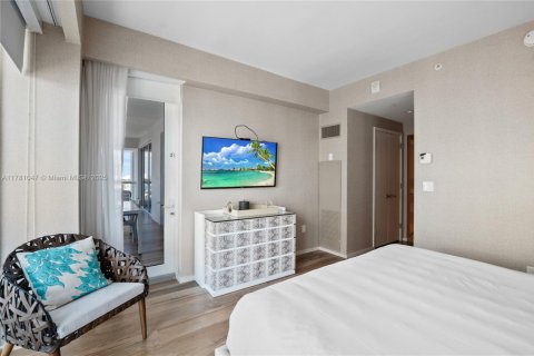 Condo in Fort Lauderdale, Florida, 2 bedrooms  № 1958962 - photo 13