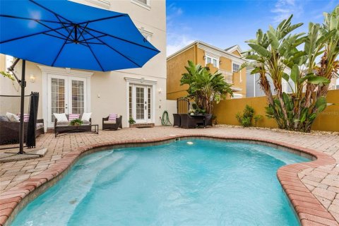 House in Four Corners, Florida 6 bedrooms, 301.93 sq.m. № 1907525 - photo 11