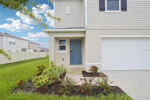 House in Haines City, Florida 4 bedrooms, 182.46 sq.m. № 2238330 - photo 8