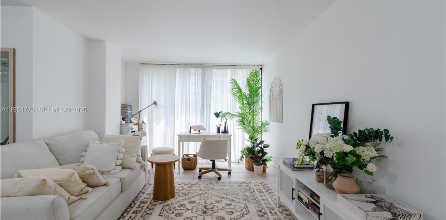 Condo à Sunny Isles Beach, Floride, 1 chambre  № 2028926