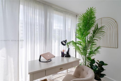 Copropriété à vendre à Sunny Isles Beach, Floride: 1 chambre, 71.26 m2 № 2028926 - photo 4