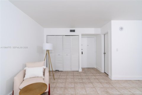 Copropriété à vendre à Sunny Isles Beach, Floride: 1 chambre, 71.26 m2 № 2028926 - photo 8