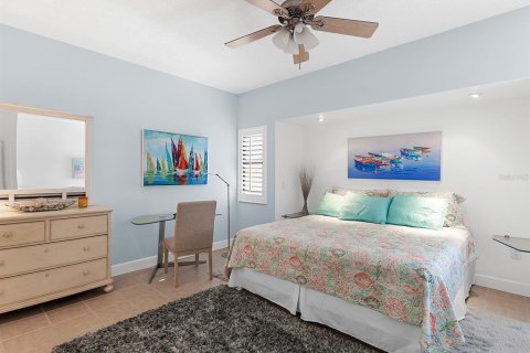 Condo in Cortez, Florida, 2 bedrooms № 2098828 - photo 23