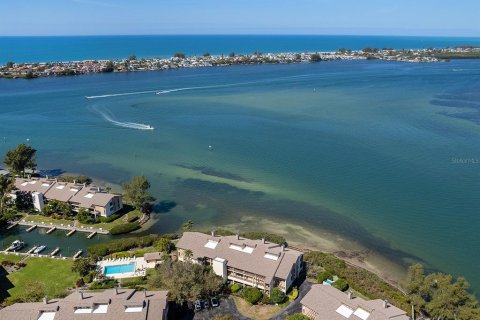 Condo in Cortez, Florida, 2 bedrooms № 2098828 - photo 4