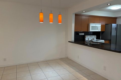 Copropriété à louer à Tamarac, Floride: 1 chambre, 76.64 m2 № 2266076 - photo 7