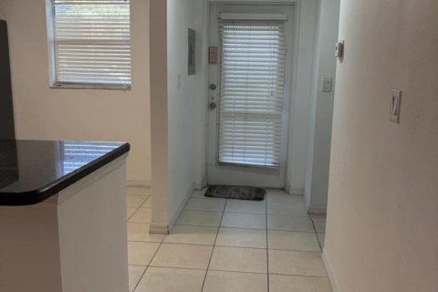 Copropriété à louer à Tamarac, Floride: 1 chambre, 76.64 m2 № 2266076 - photo 5