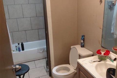 House in Tampa, Florida 3 bedrooms, 111.85 sq.m. № 2196666 - photo 5