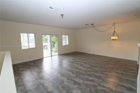 Adosado en alquiler en Wilton Manors, Florida, 3 dormitorios, 232.26 m2 № 2011192 - foto 16