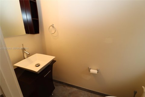 Adosado en alquiler en Wilton Manors, Florida, 3 dormitorios, 232.26 m2 № 2011192 - foto 14