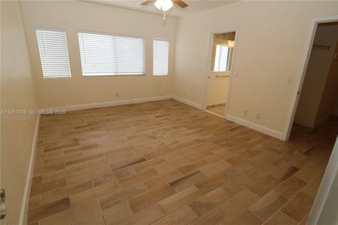 Adosado en alquiler en Wilton Manors, Florida, 3 dormitorios, 232.26 m2 № 2011192 - foto 23