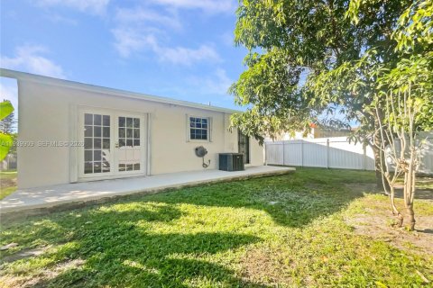 Купить виллу или дом в Майами, Флорида 3 спальни, 113.71м2, № 1997159 - фото 5