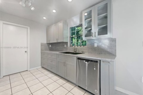 Купить виллу или дом в Майами, Флорида 3 спальни, 113.71м2, № 1997159 - фото 7