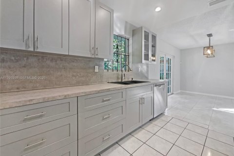 Купить виллу или дом в Майами, Флорида 3 спальни, 113.71м2, № 1997159 - фото 9