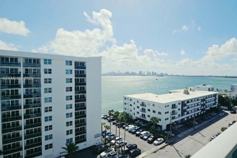 Copropriété à vendre à North Bay Village, Floride: 1 chambre, 76.64 m2 № 2432010 - photo 27