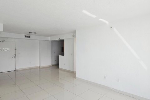 Copropriété à vendre à North Bay Village, Floride: 1 chambre, 76.64 m2 № 2432010 - photo 20